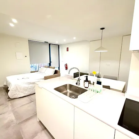 Convenient Near Nou Mestalla & Metro Daire *
